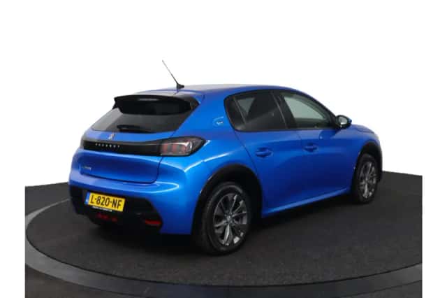 Peugeot e-208 (2021) thumbnail 2