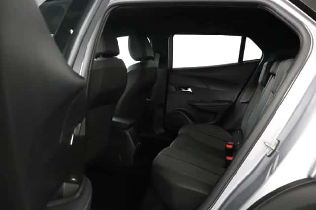 Peugeot 2008 (2025) thumbnail 6