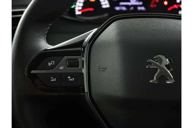 Peugeot 208 (2022) thumbnail 15