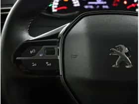 Peugeot 208 (2022) thumbnail 15