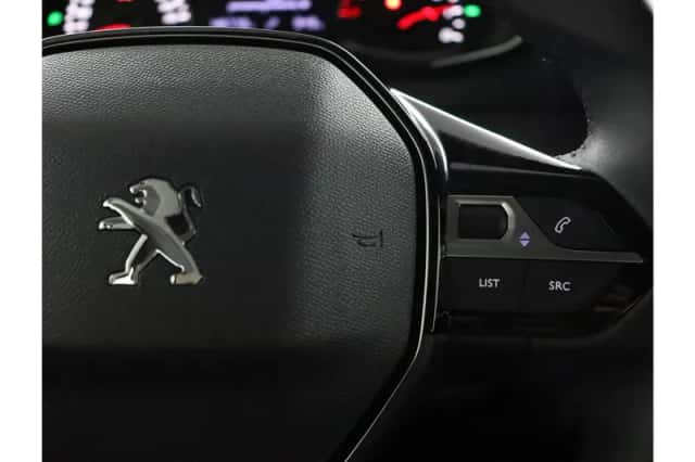Peugeot 208 (2022) thumbnail 16