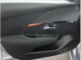 Peugeot 208 (2022) thumbnail 33