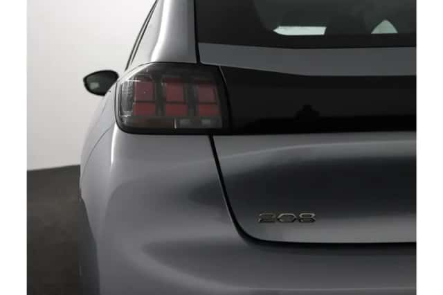 Peugeot 208 (2022) thumbnail 36