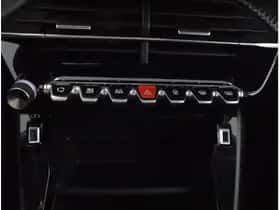 Peugeot 208 (2022) thumbnail 42