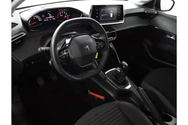 Peugeot 208 (2022) thumbnail 45