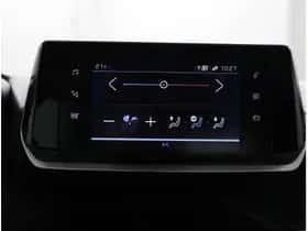 Peugeot 208 (2022) thumbnail 8