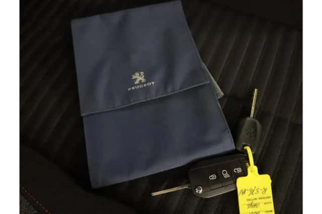 Peugeot 208 (2022) thumbnail 10