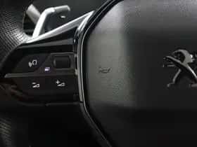 Peugeot 5008 (2022) thumbnail 18