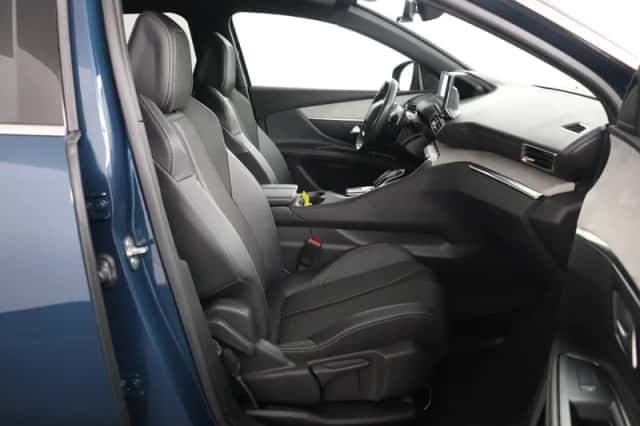 Peugeot 5008 (2022) thumbnail 20