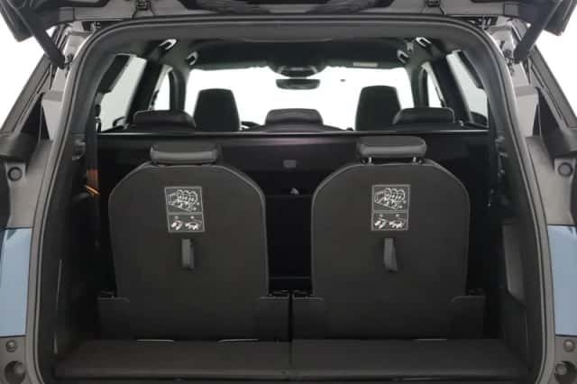 Peugeot 5008 (2022) thumbnail 21