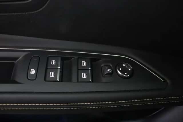 Peugeot 5008 (2022) thumbnail 24