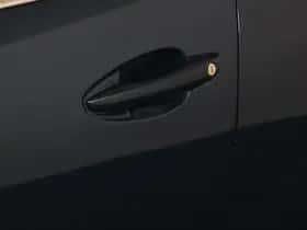 Peugeot 5008 (2022) thumbnail 33
