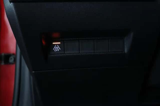 Peugeot e-208 (2021) thumbnail 23