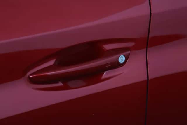 Peugeot e-208 (2021) thumbnail 31