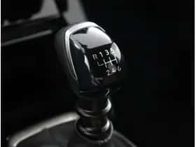 Peugeot 2008 (2025) thumbnail 16