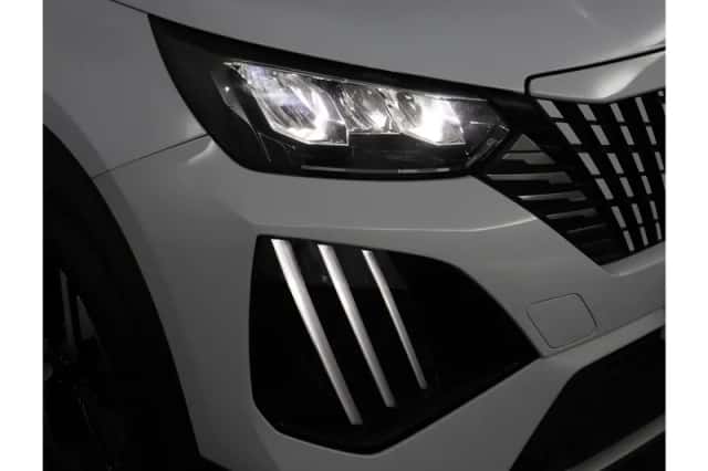 Peugeot 2008 (2025) thumbnail 36