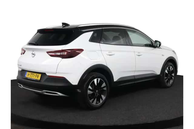 Opel Grandland X (2020) thumbnail 2