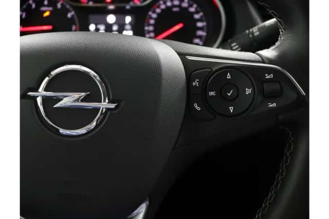Opel Grandland X (2020) thumbnail 17