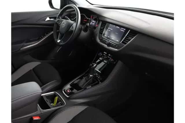 Opel Grandland X (2020) thumbnail 46