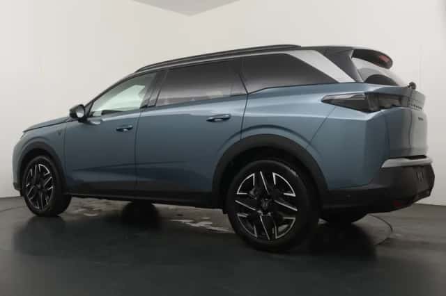 Peugeot 5008 (2026) thumbnail 2