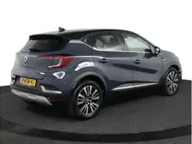 Renault Captur (2021) thumbnail 2