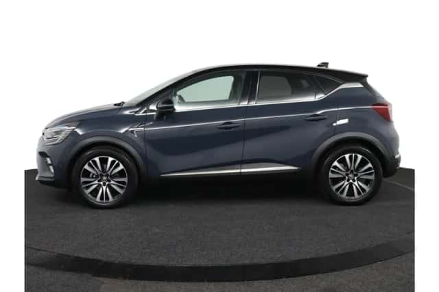 Renault Captur (2021) thumbnail 3