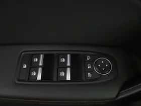 Renault Captur (2021) thumbnail 23