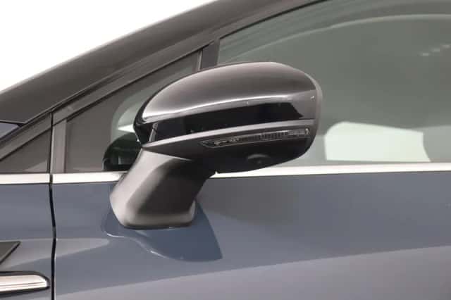 Renault Captur (2021) thumbnail 31
