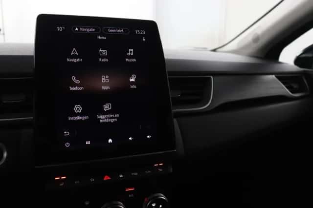 Renault Captur (2021) thumbnail 42