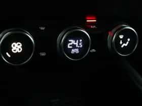 Renault Captur (2021) thumbnail 49