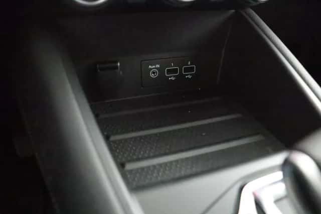 Renault Captur (2021) thumbnail 50