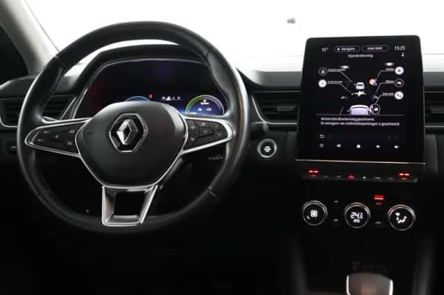 Renault Captur (2021) thumbnail 53