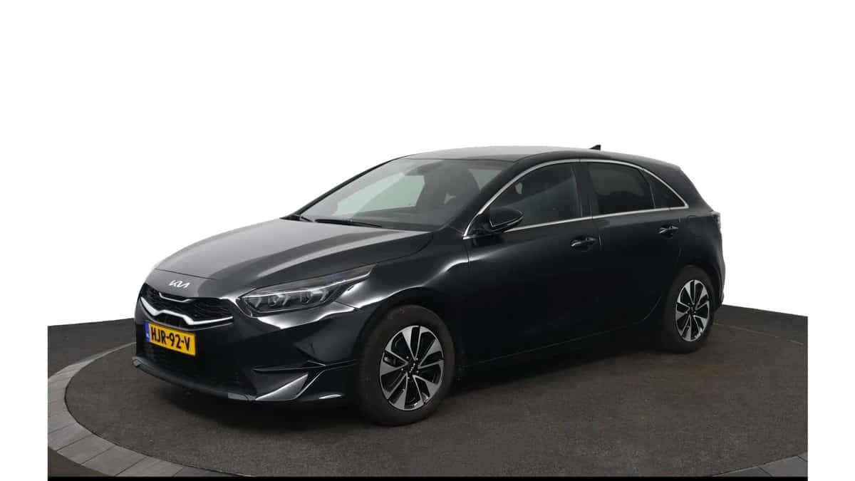 Kia Ceed (2025) — foto 1