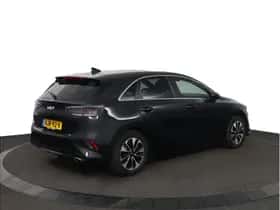 Kia Ceed (2025) thumbnail 2