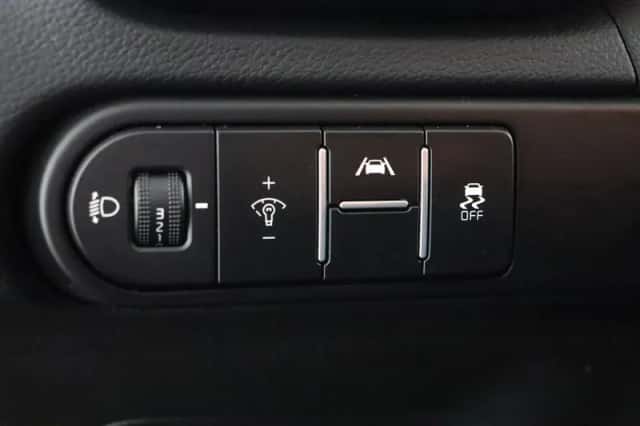 Kia Ceed (2025) thumbnail 24