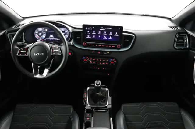 Kia Ceed (2025) thumbnail 4