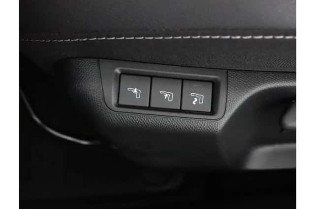 Opel Mokka (2023) thumbnail 21