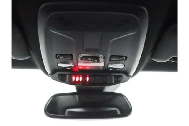 Opel Mokka (2023) thumbnail 25