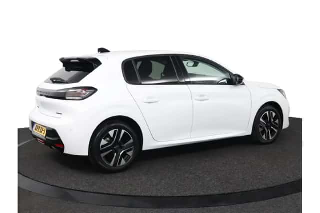 Peugeot 208 (2025) thumbnail 2