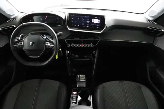 Peugeot 208 (2025) thumbnail 4