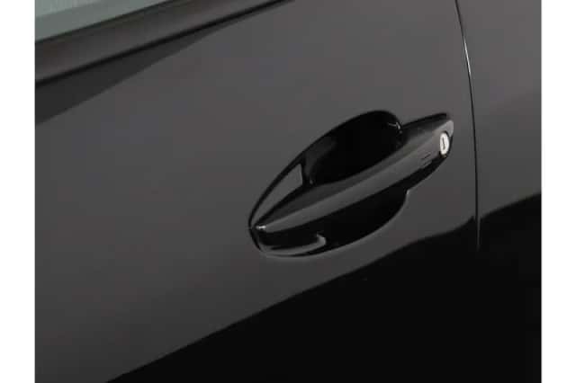 Peugeot 3008 (2021) thumbnail 32