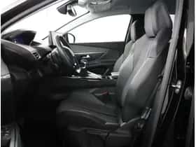 Peugeot 3008 (2021) thumbnail 5