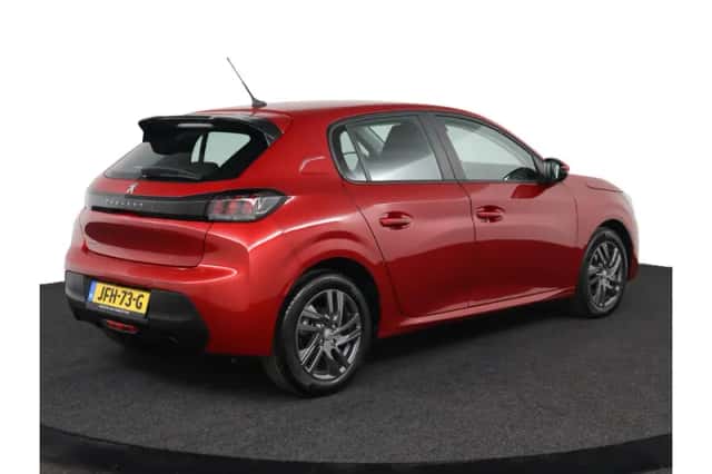 Peugeot 208 (2021) thumbnail 2
