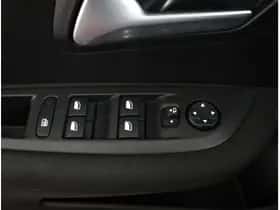 Peugeot 208 (2021) thumbnail 22