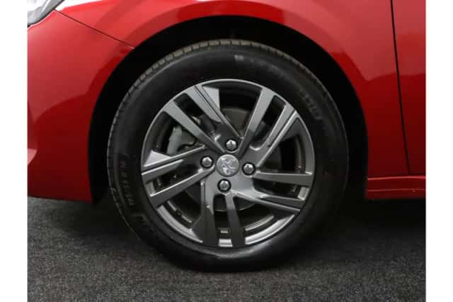 Peugeot 208 (2021) thumbnail 30