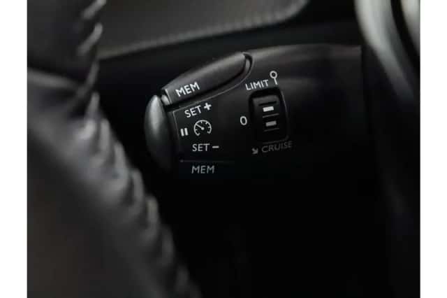 Peugeot 208 (2021) thumbnail 37