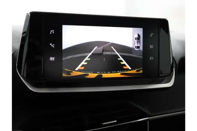 Peugeot 208 (2021) thumbnail 10