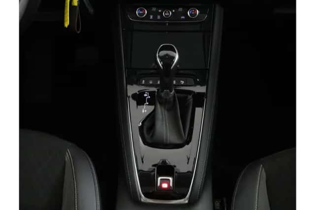Opel Grandland X (2019) thumbnail 19