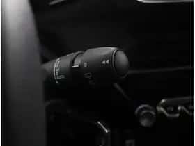 Peugeot 2008 (2023) thumbnail 25