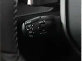 Peugeot 2008 (2023) thumbnail 38